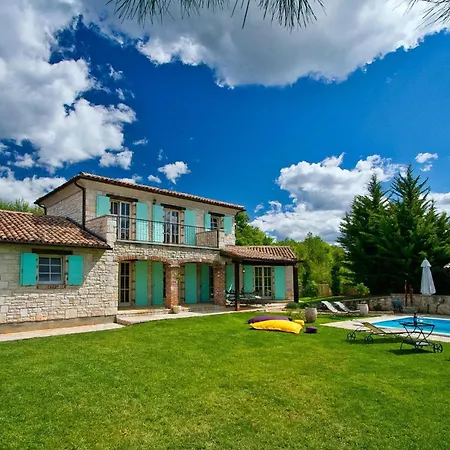 Holiday home Ribari *